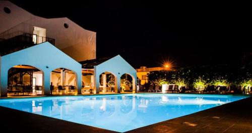 River Side & Swimming pool
