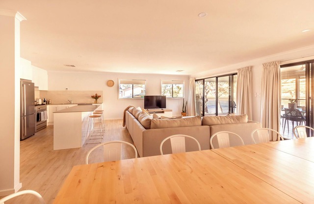 Riverfront Home in Blanchetown