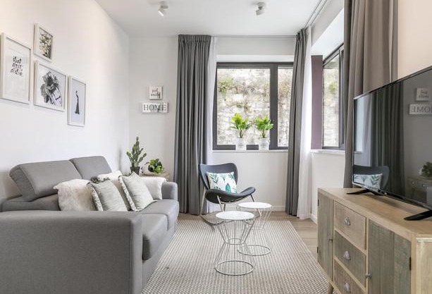 Riverside by Forever Rentals