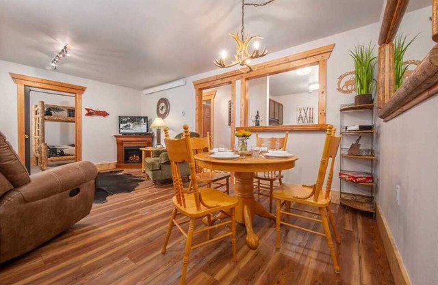 RMR: Tensleep A5 Condo in Teton Village