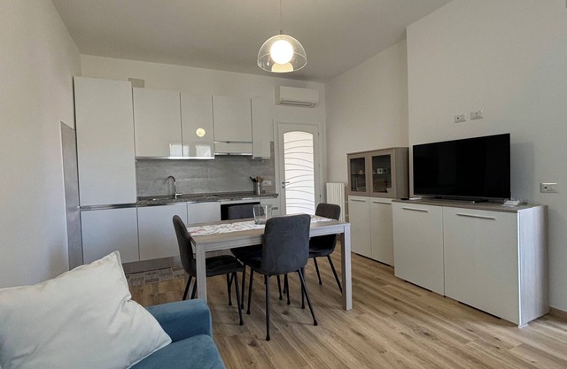 Rocchesi Apartments - Two-room apartment with portion of terrace, for couples and families