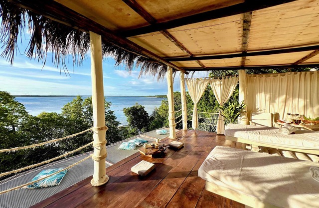 Rock and Sea Resort