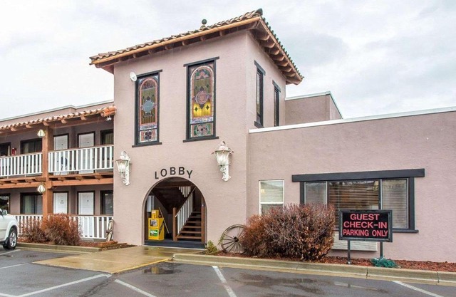 Rodeway Inn