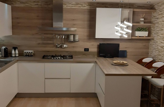 Romantic and cozy apartment within walking distance from the center, with garage