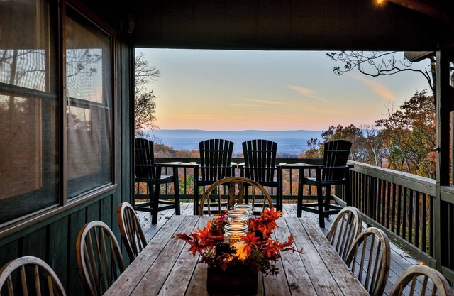 Romantic Mountain Cabin w/views 90 min from DC