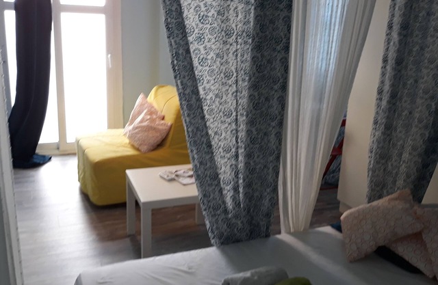 Romantically allured studio next to the center