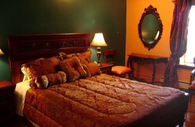 Room #6 We are only 30 min. away from "BASEBALL HALL OF FAME" in Coopers Town .