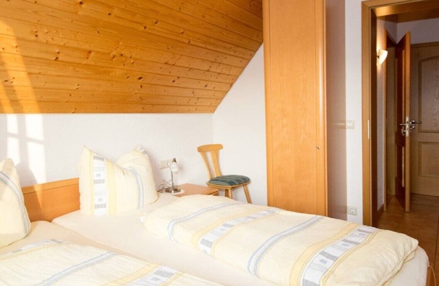 Room 'Doppelzimmer 2' with Mountain View, Shared Terrace and Wi-Fi