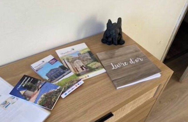 Room in house drome + viarhona + freeway + jacuzzi (extra charge)