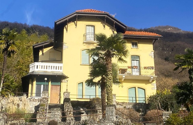 Room in Villa, with private bathroom and kitchen use.