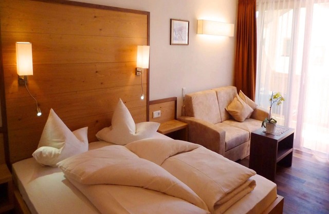 Room 'Moriggl Zimmer Seilschaft 2' with Mountain View, Shared Terrace and Wi-Fi