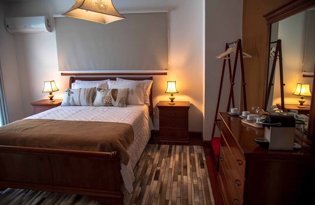 Room 'Quarto Ferreirinha' with Mountain View, Wi-Fi and Air Conditioning