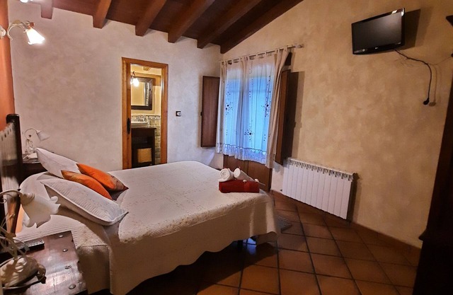 Room with Mountain Views, Shared Garden and Wi-Fi