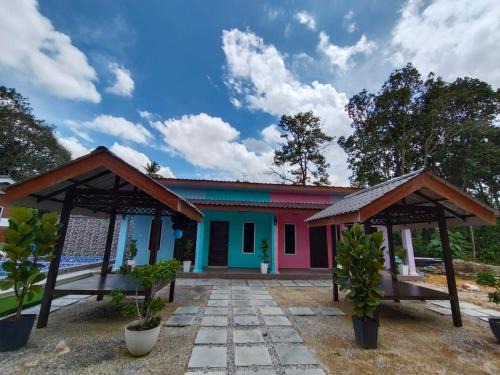 Roomstay Teratak D, Desa