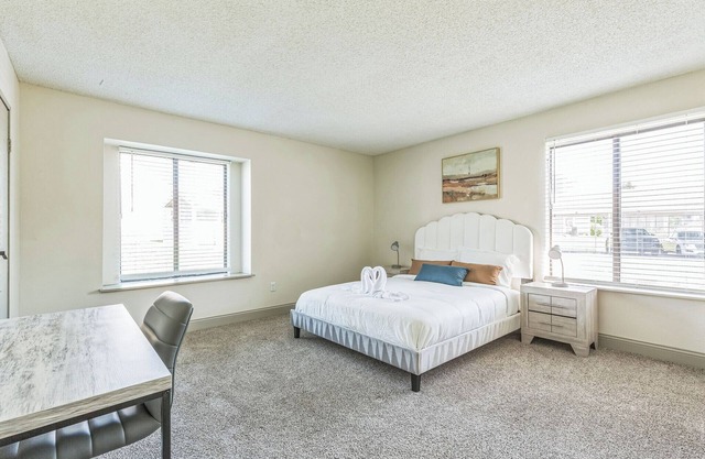 Rosehill Pointe 55 I Spacious 1 Bed 1 Bath