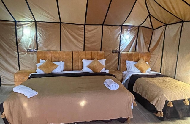 Roses Desert Camp