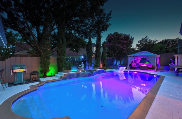 Rowlett Escape w/Fire Pit & Lake Views