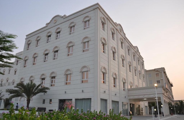 Royal Gardens Hotel