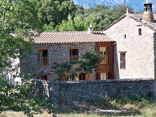 Rural apartment El Corral de Villacampa for 4 people