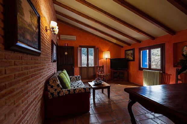 Rural apartment Valle del Río Piedra for 2 people