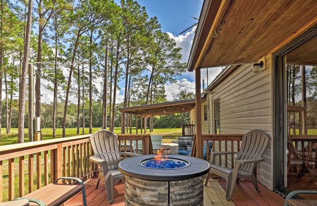 Rural Pomona Park Getaway Near St John’s River!