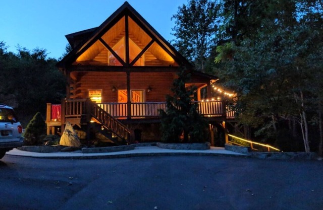 "Rushing Bear!" Fully furnished two bedroom cozy cabin you want to capture!"