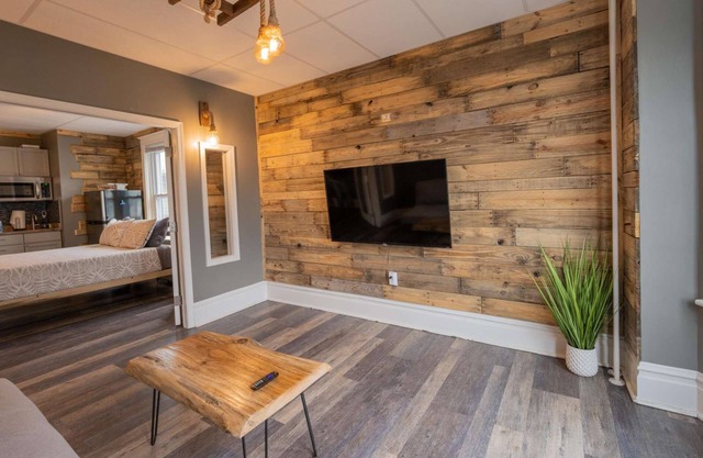 Rustic 2BR Loft with River Views