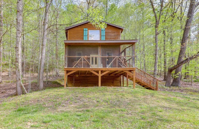 Rustic Brina Breeze Cabin!