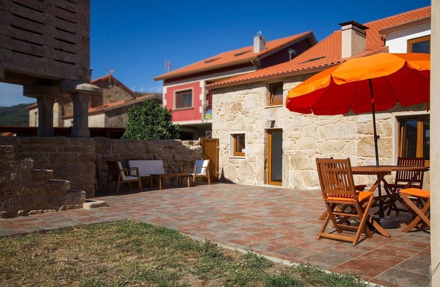 rustic house in Playa de Carnota