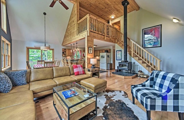Rustic North Creek Getaway about 4 Mi to Gore Mtn!