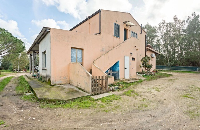 Rustic Villa in Santa Giusta with Garden