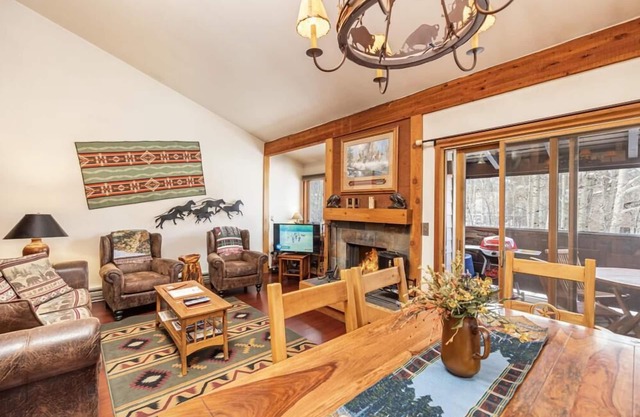 Sagebrush 1324: The Aspens- Enjoyable Condo with Updates Throughout