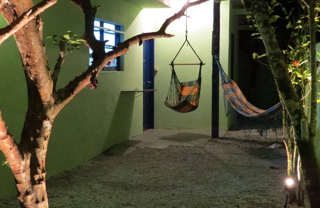 SAHY BAR ONLY 40 METERS FROM THE BEACH / air-conditioned