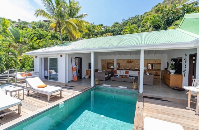 Sakura (1/4 Rooms) Luxury villa