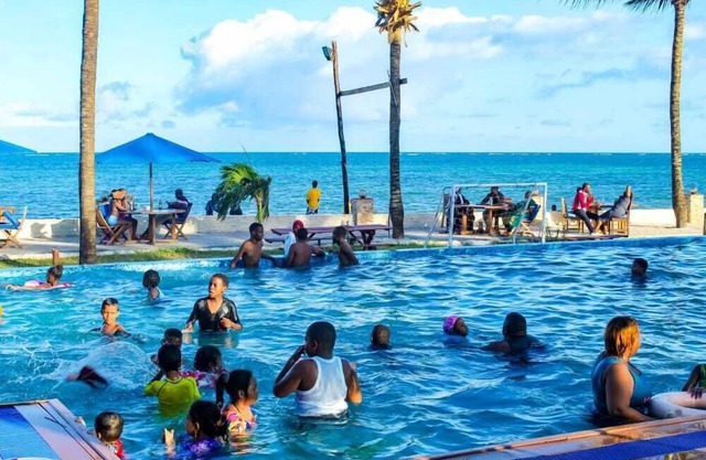 Salama Bling Beach Resort