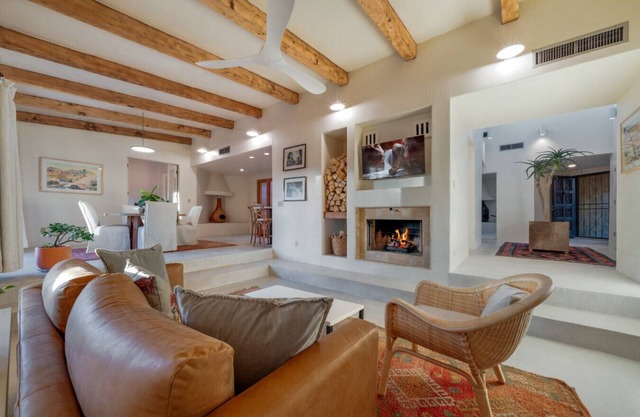 Sam Hughes/2 BR 1.5 BA/Completely Remodeled
