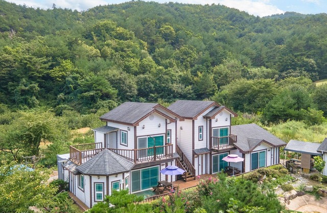 Samcheok Herb Pension