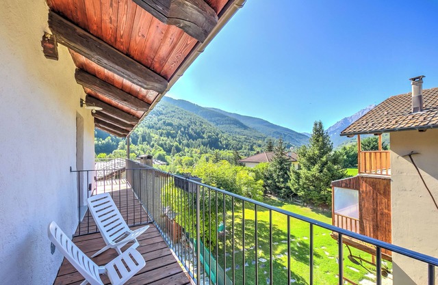 San Marco Lodge Apt Mountain Retreat, Oulx, Italy