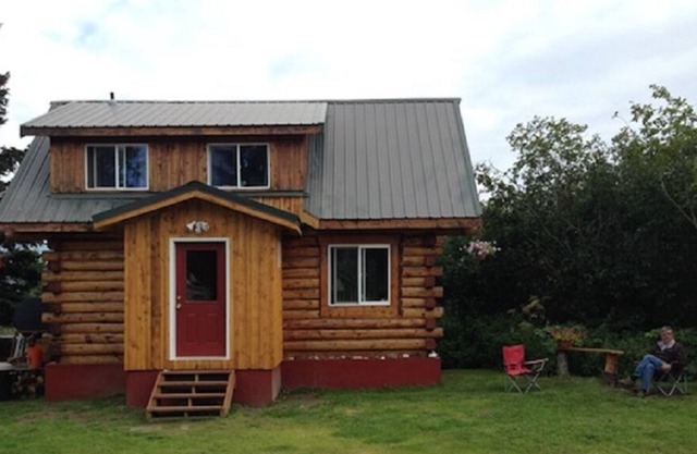 SANDPIPER COTTAGE PEACEFUL & CENTRAL, IN OLD TOWN HOMER