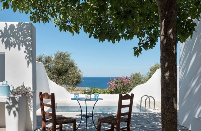 Santorini Suite with Sea View 4