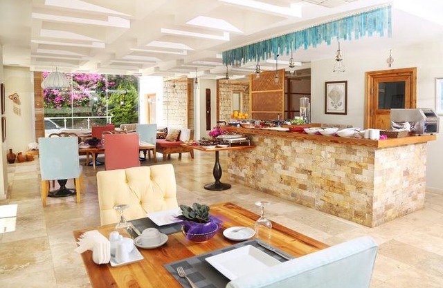 Saylam Suites
