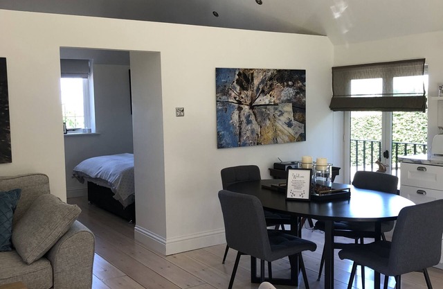 Scandinavian style space walking distance from the beautiful Ashdown Forest