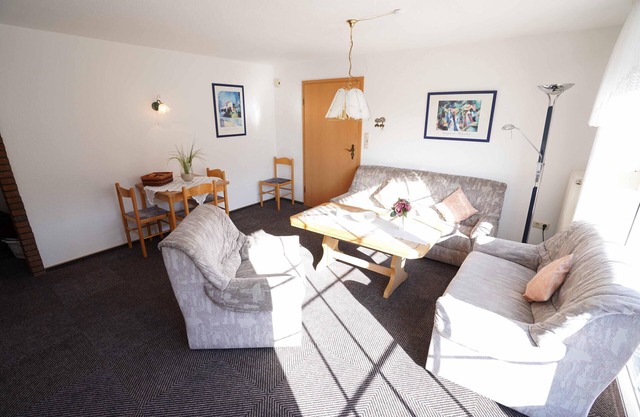 Schöne Ferienwohnung Windstärke12 mit Balkon