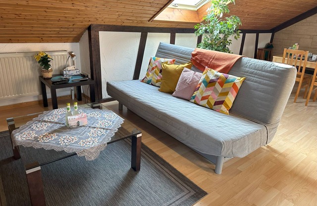 Schöne, Geräumige Ferienwohnung im Wein- u. Wandergebiet, Freizeitpark I.d. Nähe