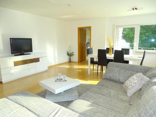 Schöne Wohnung bis 6 Personen - Zentral - WLAN - Küche - TV