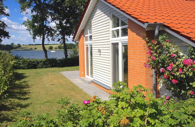 Schlei Resort Marina Sleeves 