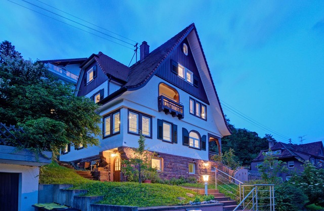 "schwarzwaldhaus mit Schlossblick" mit 230qm, Garten, Terrassen & Hot Tub