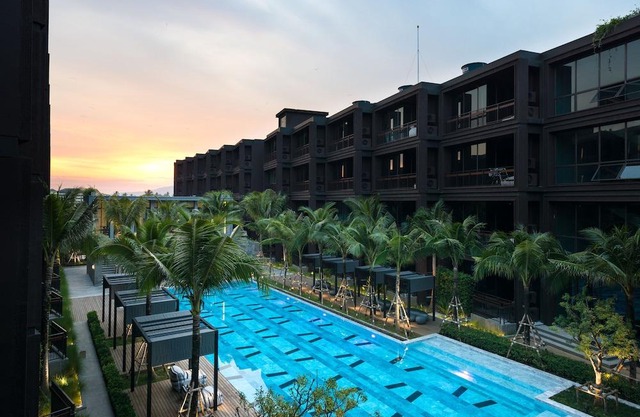 SD1: Saturdays Residence 1 Bedroom suite with balcony