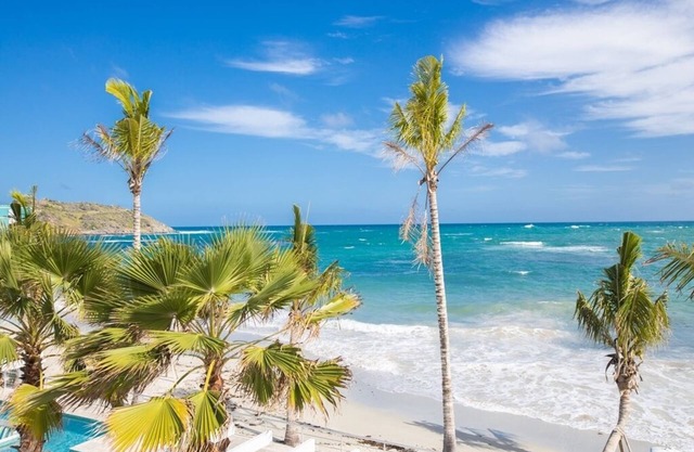 ☀️👙Sea Fan by IRE Vacations - Exquisite Villa With Views from Each Bedroom