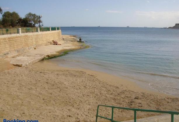 Sea front apartment